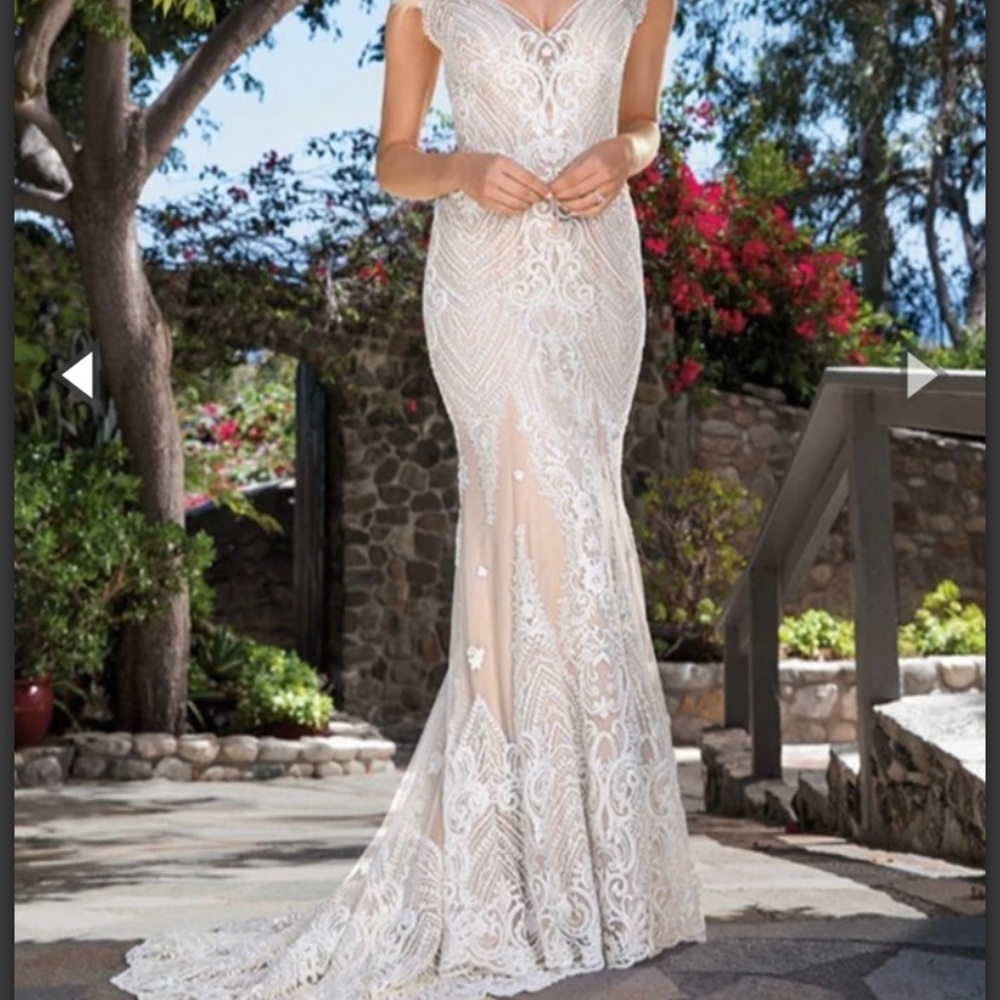 Wedding dress